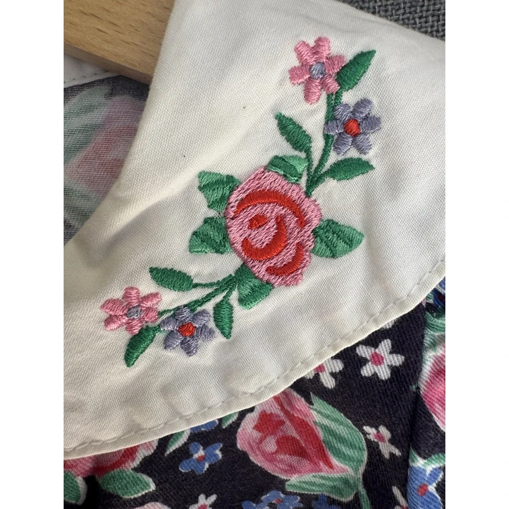 Vintage Sz 2T Oshkosh B'Gosh 90's Floral Dress Embroidered Peter Pan Collar